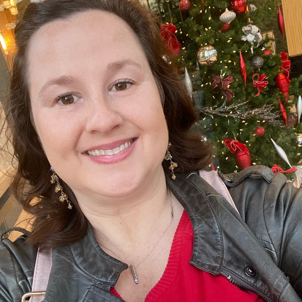 Meet your Posher, Suzanne